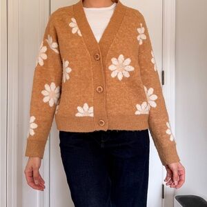 Chelsea & Theodore Tan Floral Button-Front Cardigan